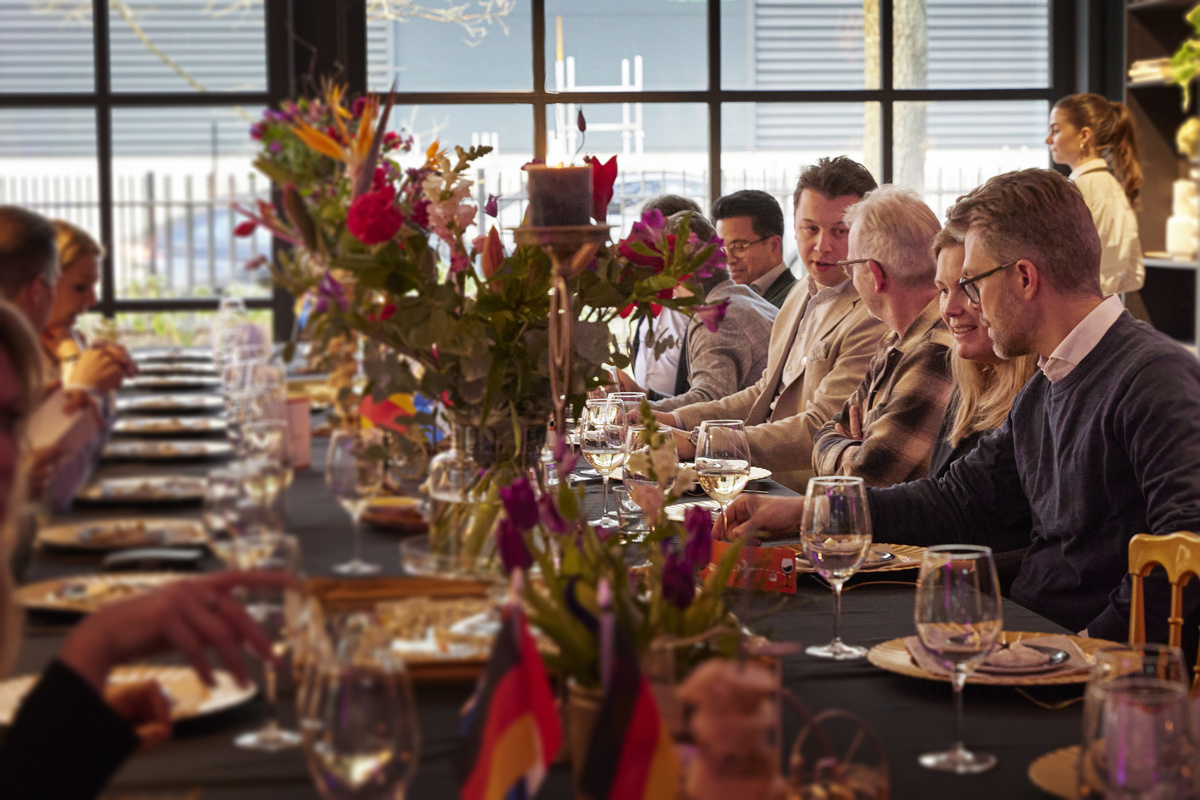 LR Q4 Wijnproeverij 24 9704