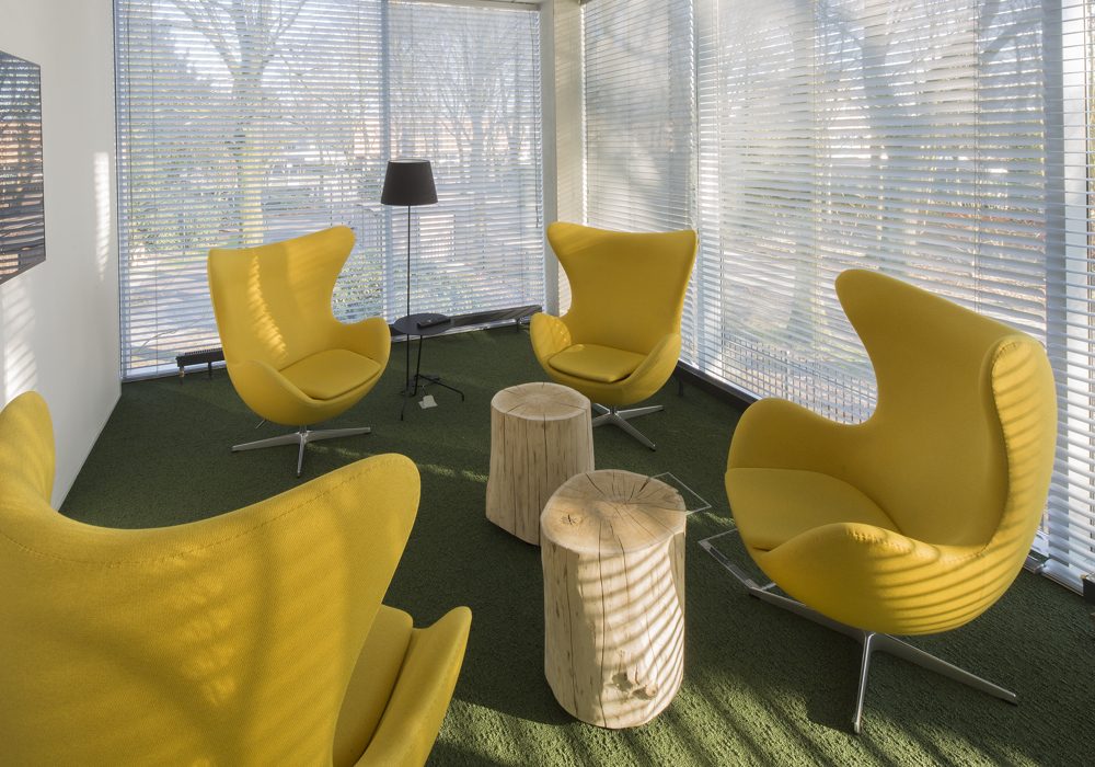 BOM Lounge
