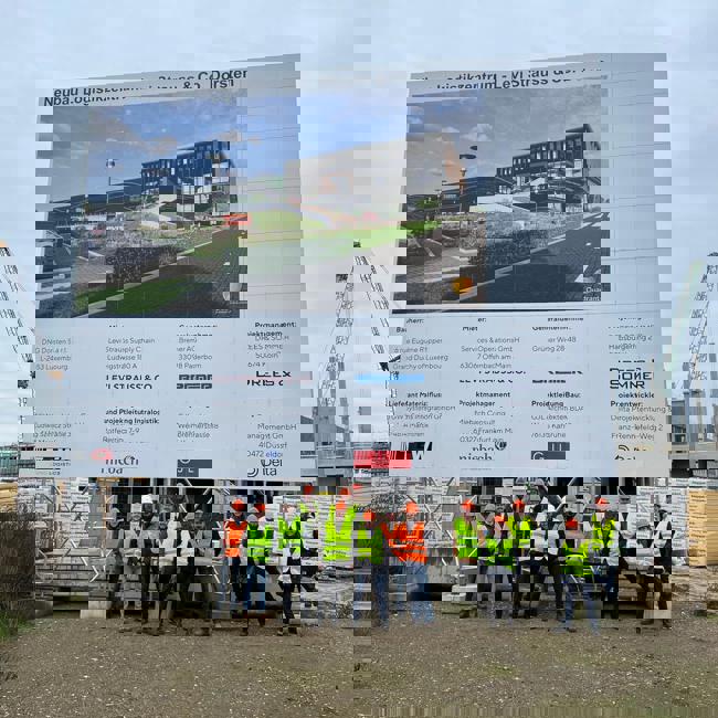 YCDD8952